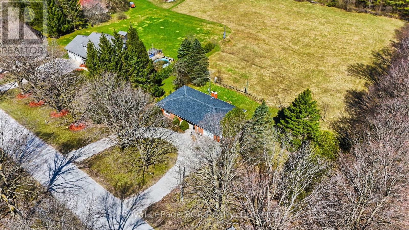 742053 4A SIDE ROAD, Chatsworth, Ontario