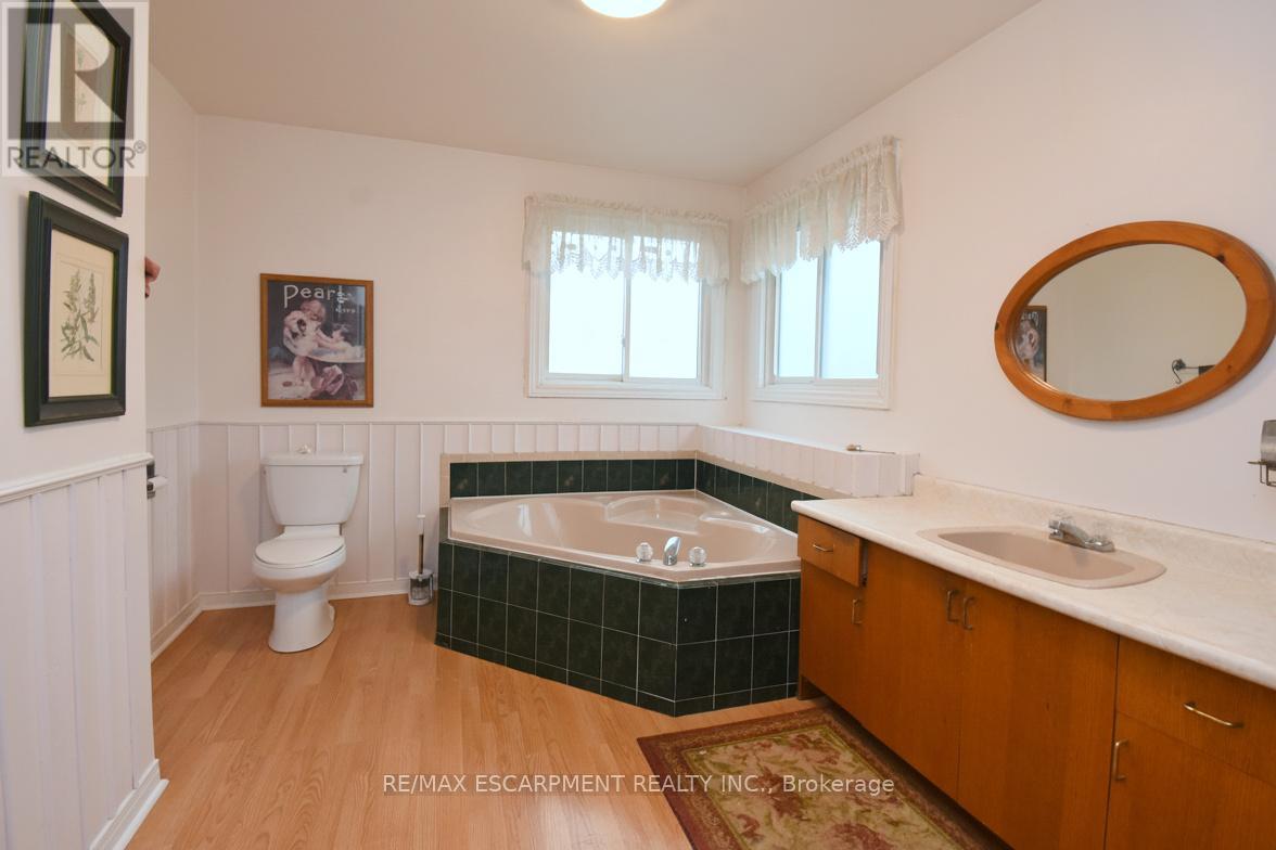 50 Buchanan Drive, Haldimand, Ontario  N3W 1H2 - Photo 20 - X13064536