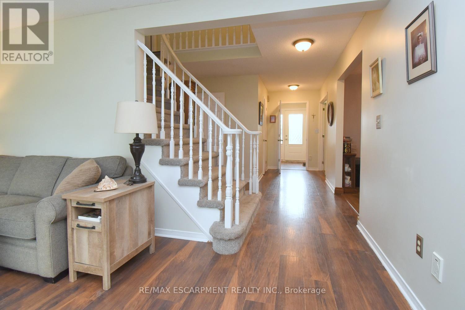 50 Buchanan Drive, Haldimand, Ontario  N3W 1H2 - Photo 5 - X13064536