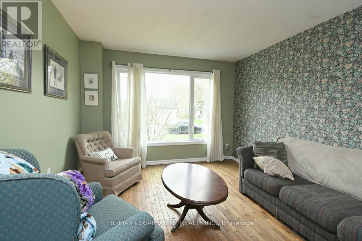 50 Buchanan Drive, Haldimand, Ontario  N3W 1H2 - Photo 7 - X13064536