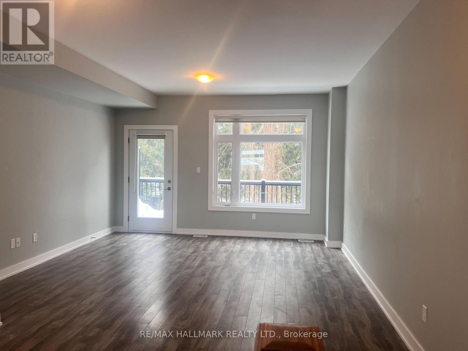 49 - 540 ESSA ROAD, Barrie, Ontario