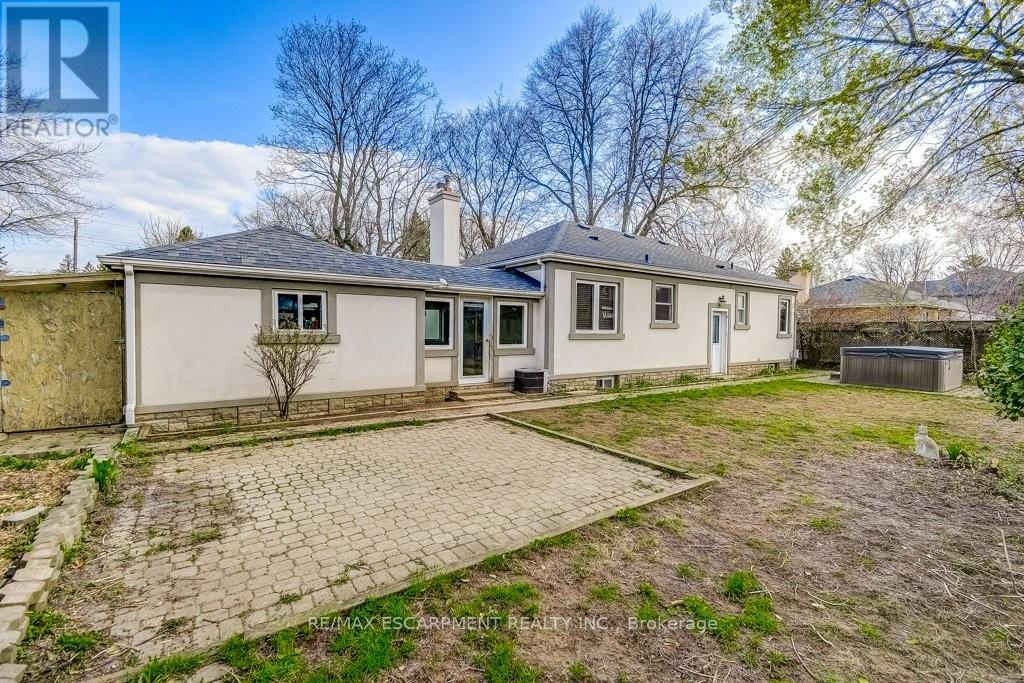 34 Oakley Court, Hamilton, Ontario  L9G 1T5 - Photo 23 - X12877036