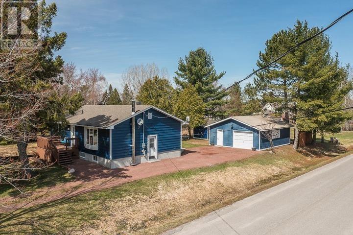 1260 Catherine St, Richards Landing, Ontario  P0R 1J0 - Photo 35 - SM260809