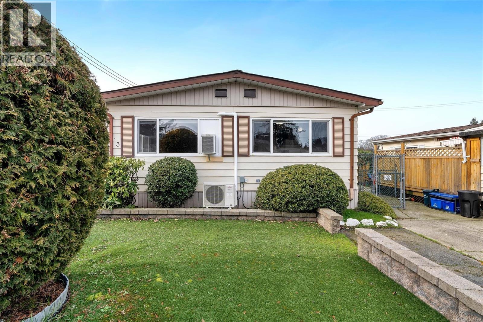 3 158 Cooper Rd, View Royal, British Columbia  V9A 7B3 - Photo 1 - 1034139
