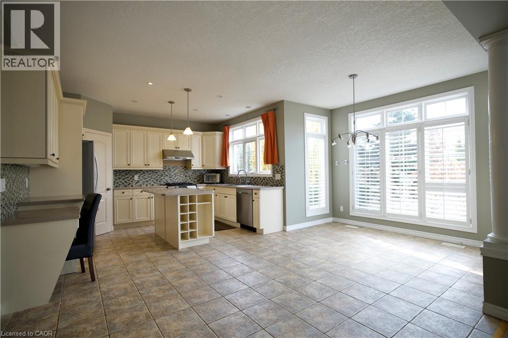 711 Cedar Bend Drive, Waterloo, Ontario  N2V 2R2 - Photo 9 - 40805537