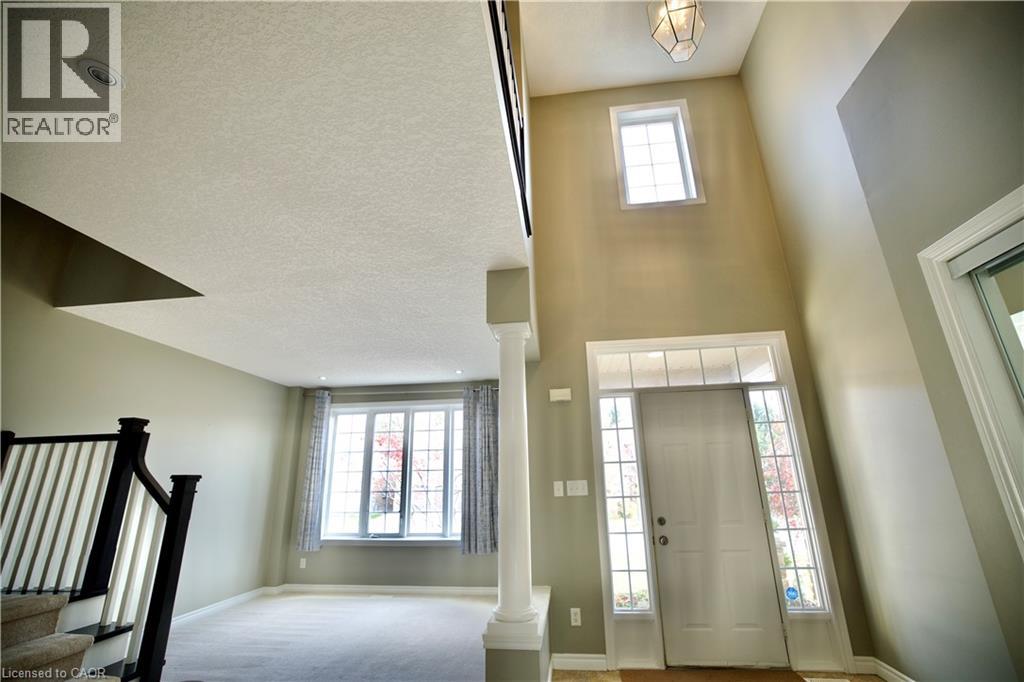 711 Cedar Bend Drive, Waterloo, Ontario  N2V 2R2 - Photo 3 - 40805537