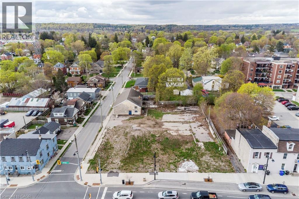868 KING Street E, Cambridge, Ontario