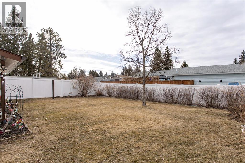 13 Scott Street, Red Deer, Alberta  T4N 0E3 - Photo 25 - A2299301
