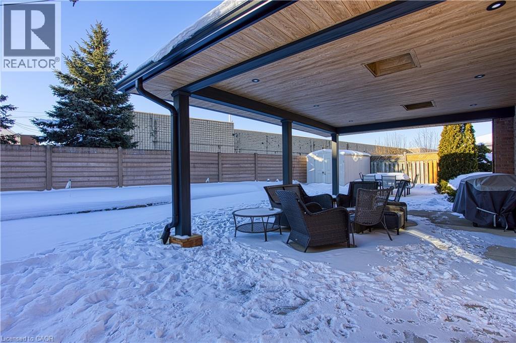 39 Regis Court, Stoney Creek, Ontario  L8E 4M8 - Photo 32 - 40821866