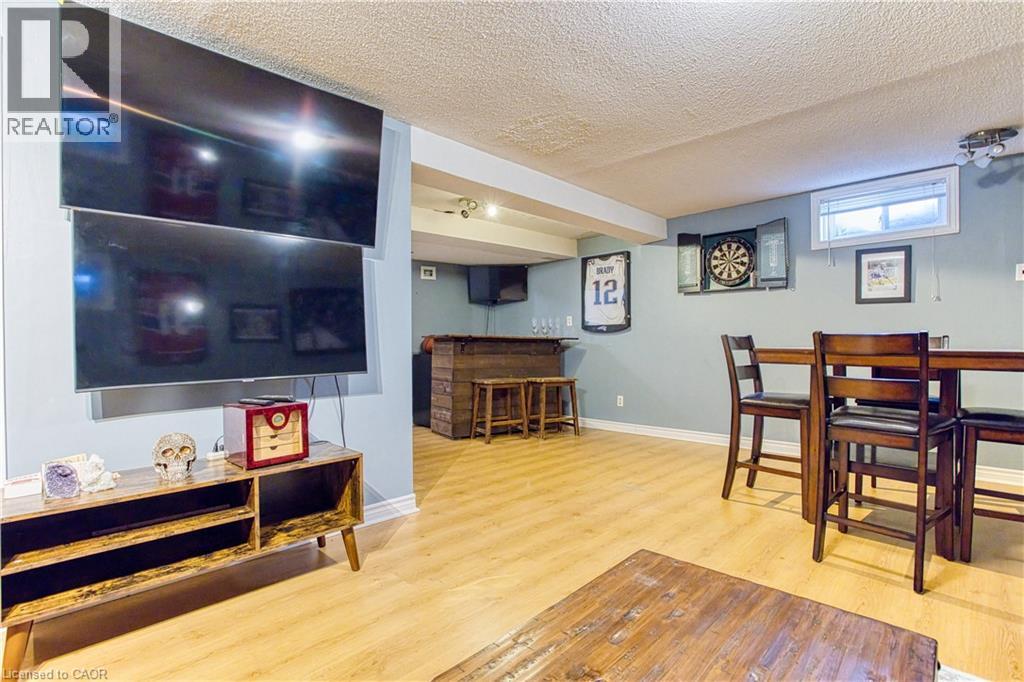 39 Regis Court, Stoney Creek, Ontario  L8E 4M8 - Photo 27 - 40821866