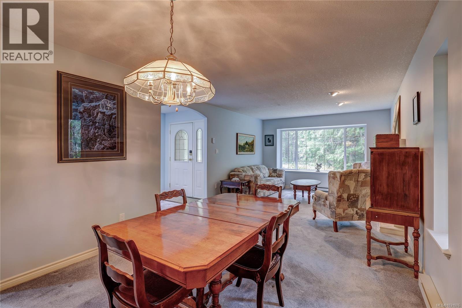 1377 Meadowood Way, Qualicum Beach, British Columbia  V9K 2S4 - Photo 4 - 1031976