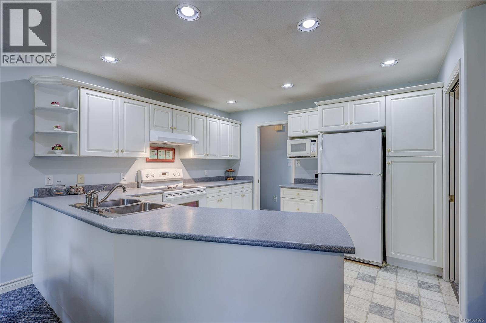 1377 Meadowood Way, Qualicum Beach, British Columbia  V9K 2S4 - Photo 15 - 1031976