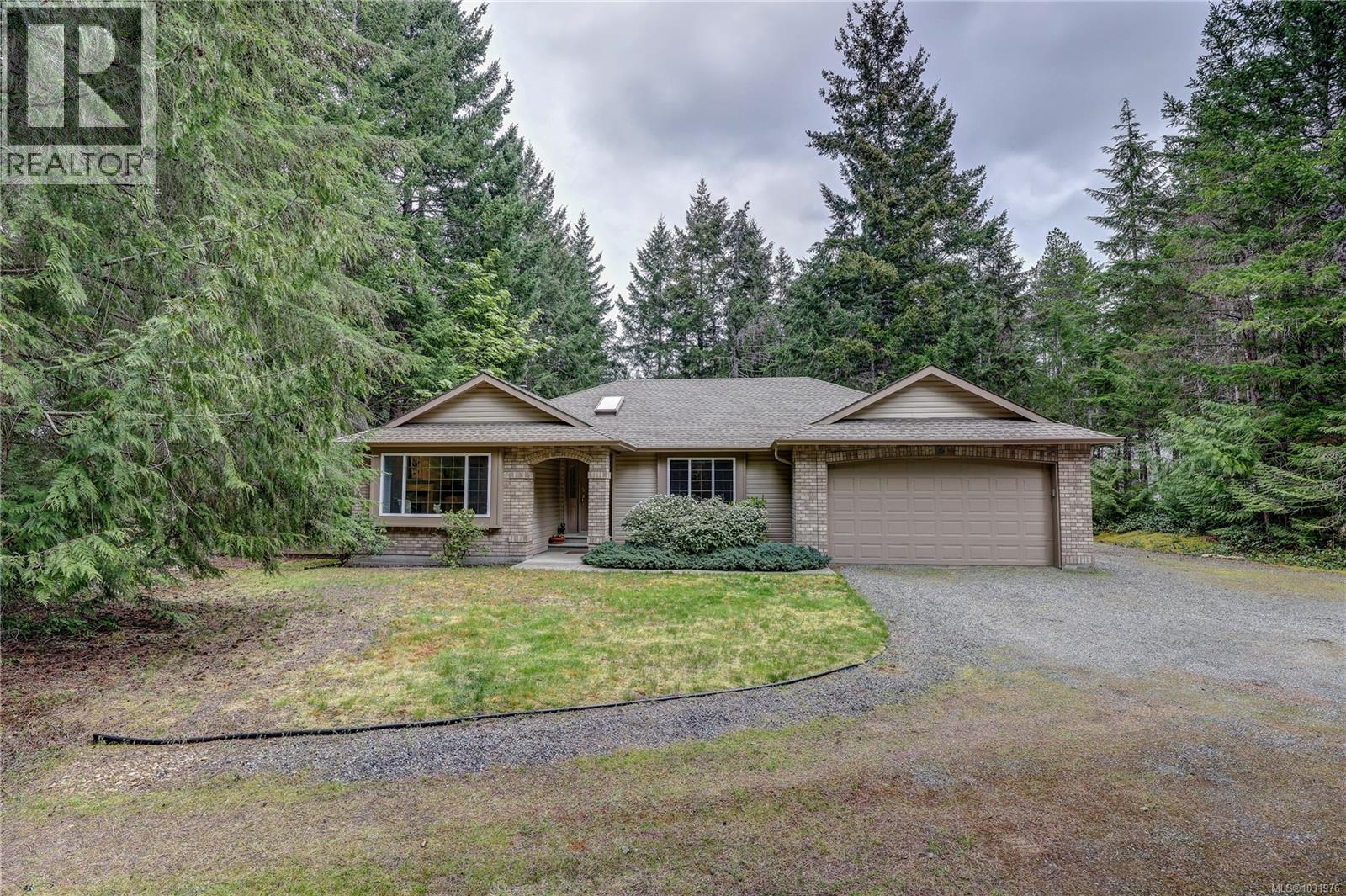 1377 Meadowood Way, Qualicum Beach, British Columbia