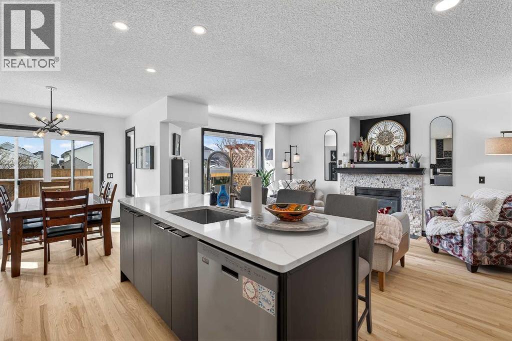 14 Covewood Place Ne, Calgary, Alberta  T3K 4V8 - Photo 1 - A2303252