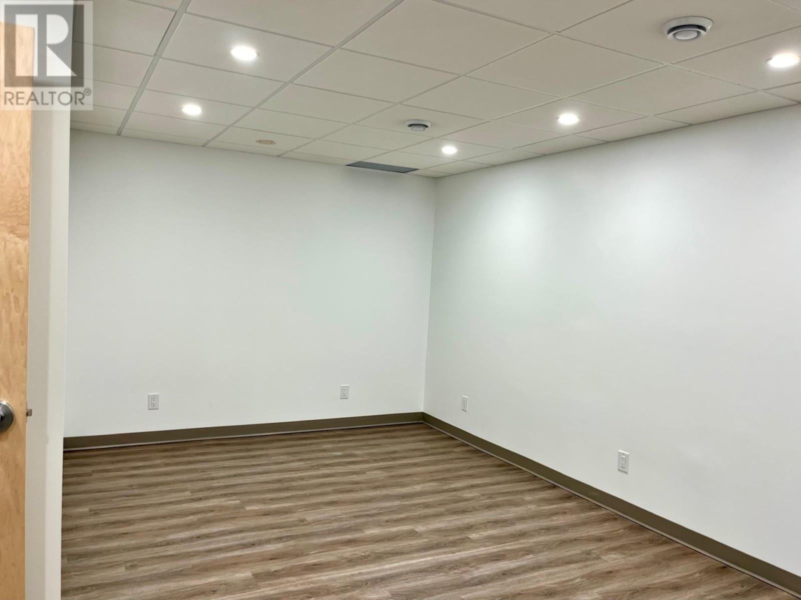 385 Mooney Ave, Thunder Bay, Ontario  P7B 5L5 - Photo 3 - TB2600862