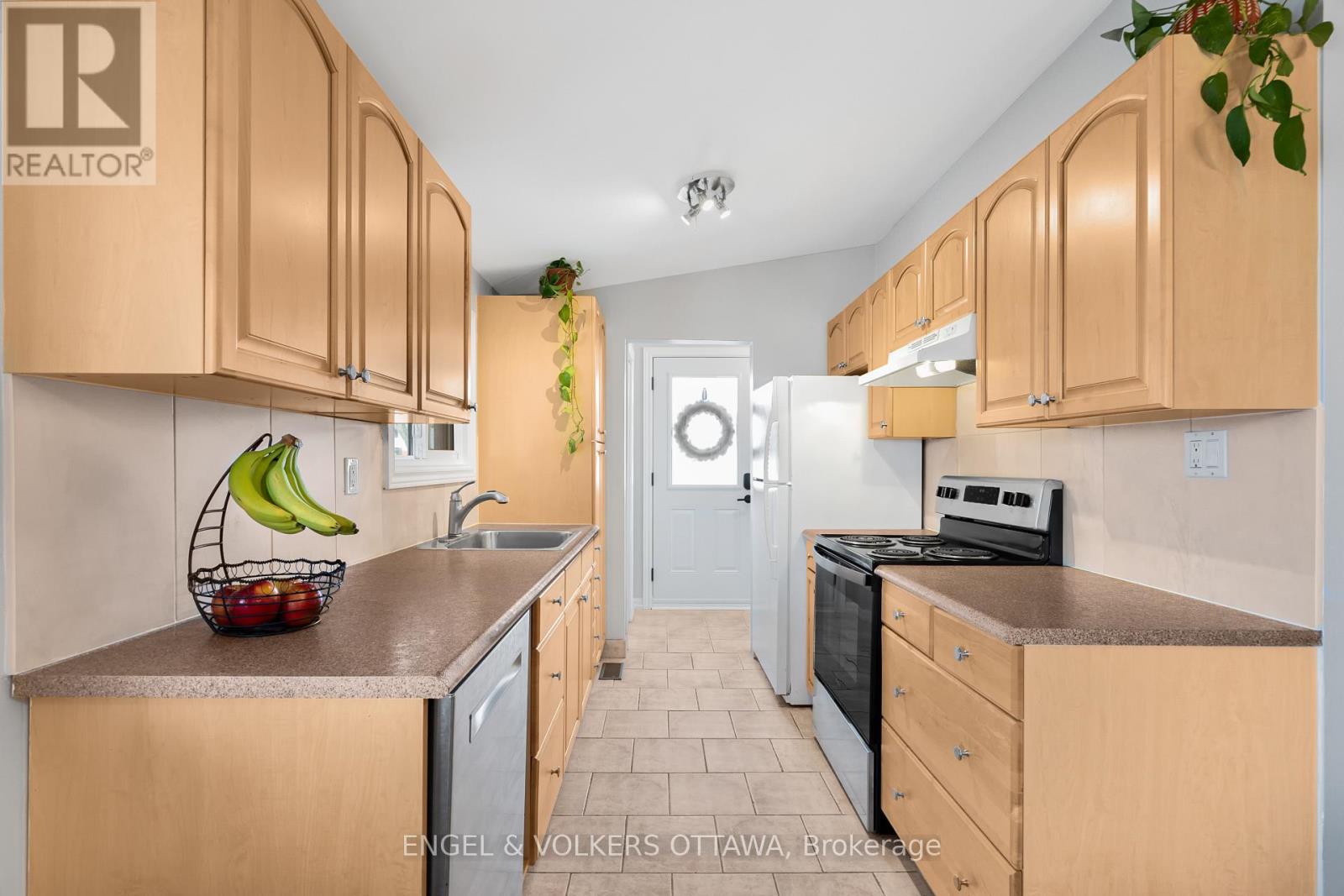 1004 Pleasant Park Road, Ottawa, Ontario  K1G 2A1 - Photo 17 - X13064868
