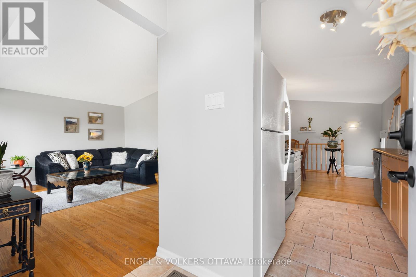 1004 Pleasant Park Road, Ottawa, Ontario  K1G 2A1 - Photo 7 - X13064868
