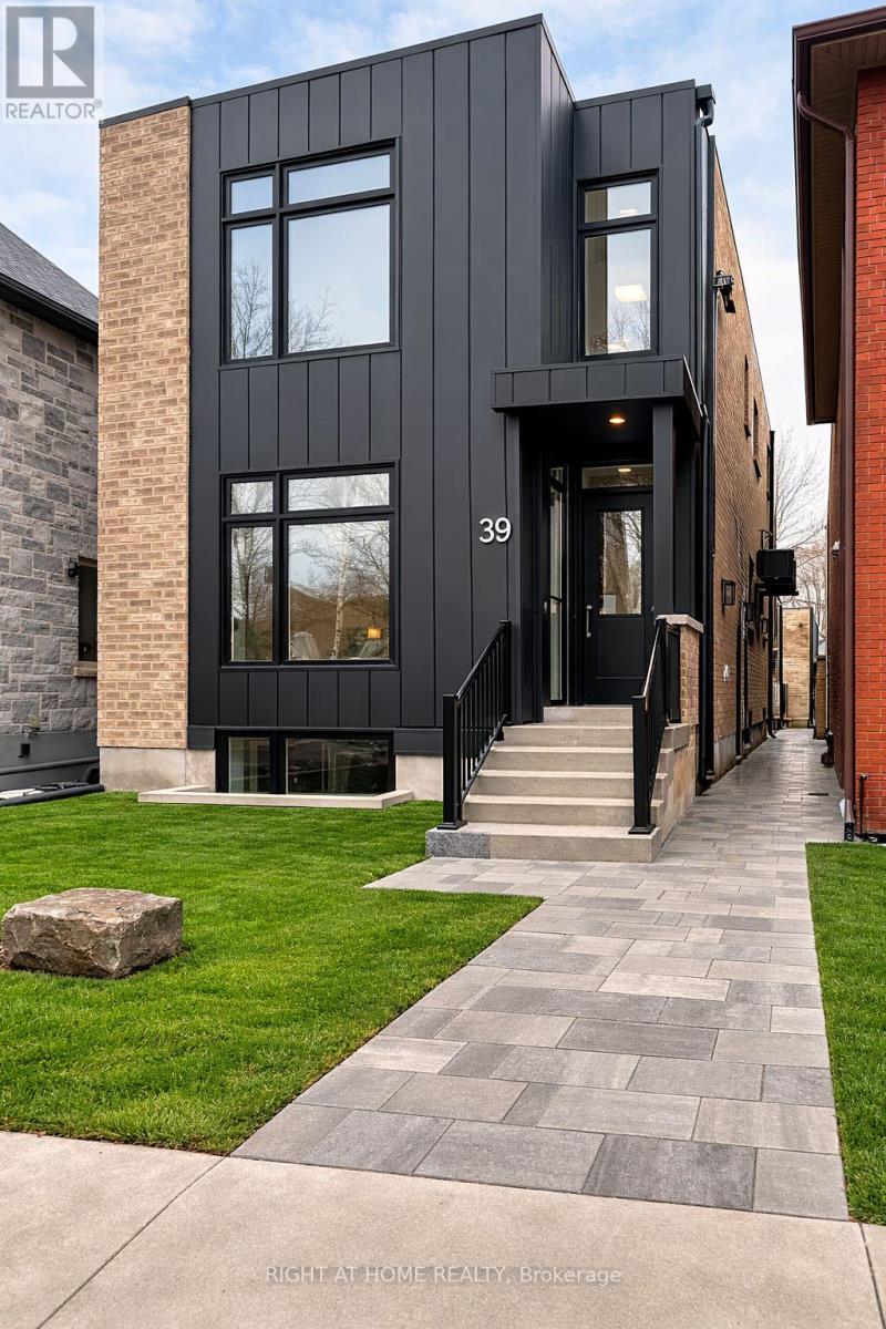 1 - 39 FIFTEENTH STREET, Toronto, Ontario