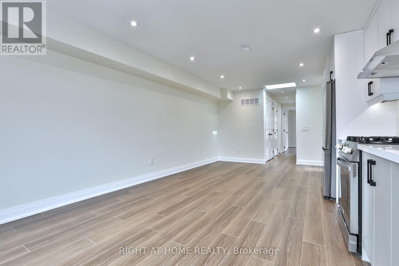 3 - 39 Fifteenth Street, Toronto, Ontario  M8V 3J3 - Photo 8 - W12873272