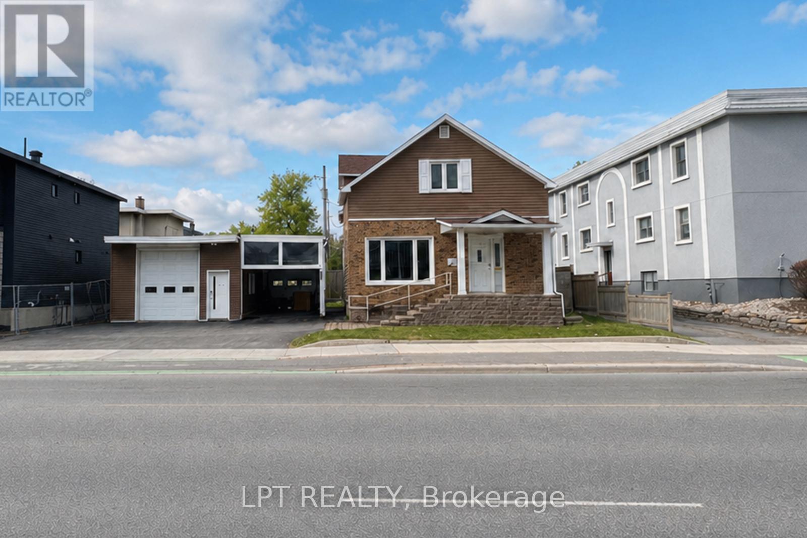 412 MONTREAL ROAD, Ottawa, Ontario