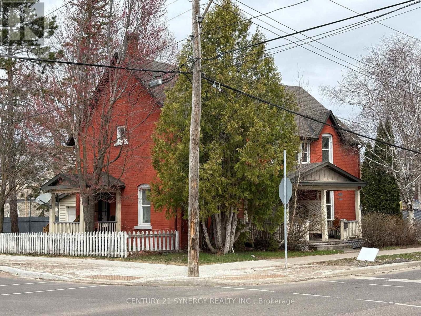 197-199-201 MARY STREET, Pembroke, Ontario