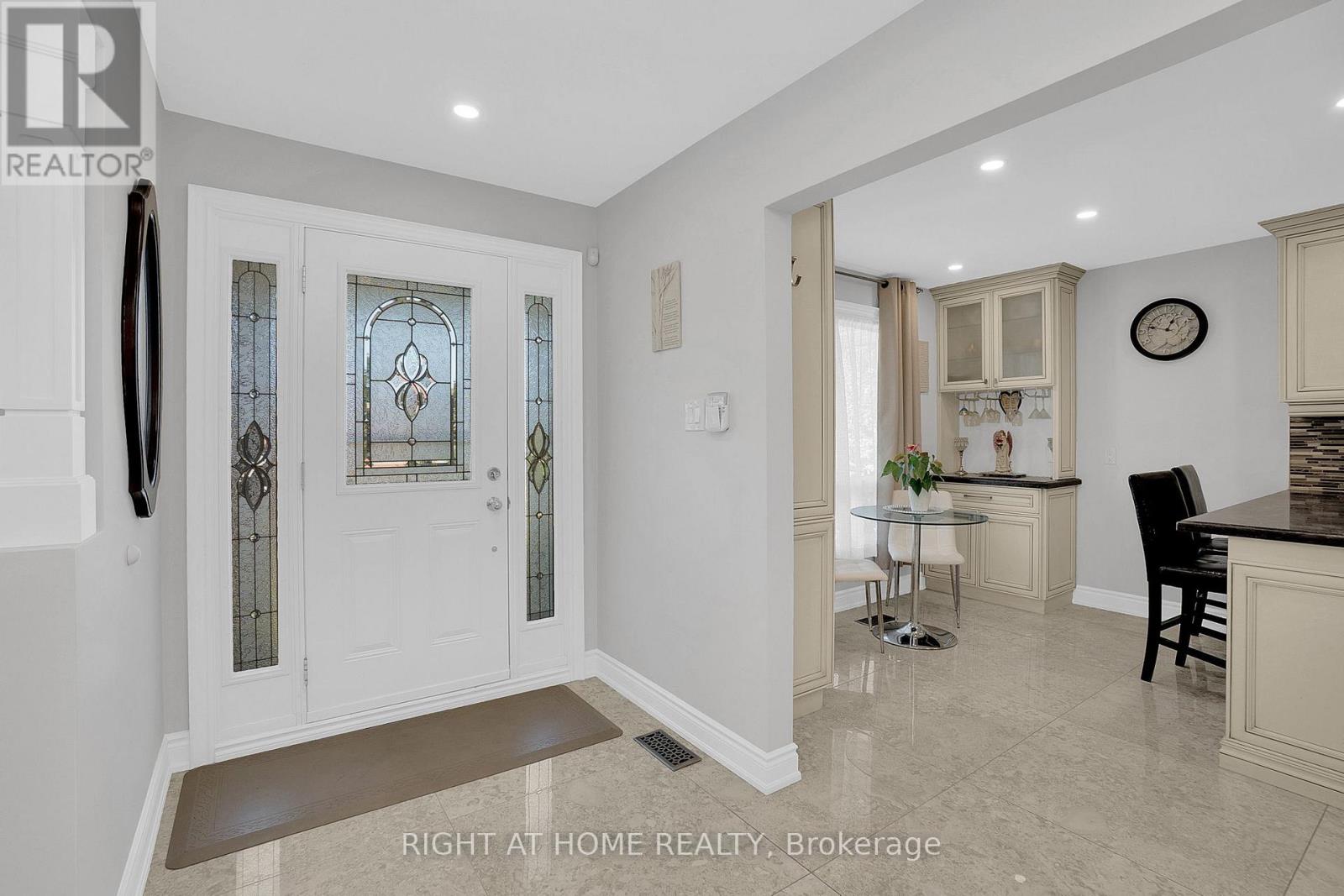 49 Pioneer Lane, Vaughan, Ontario  L4L 2P2 - Photo 5 - N13031172