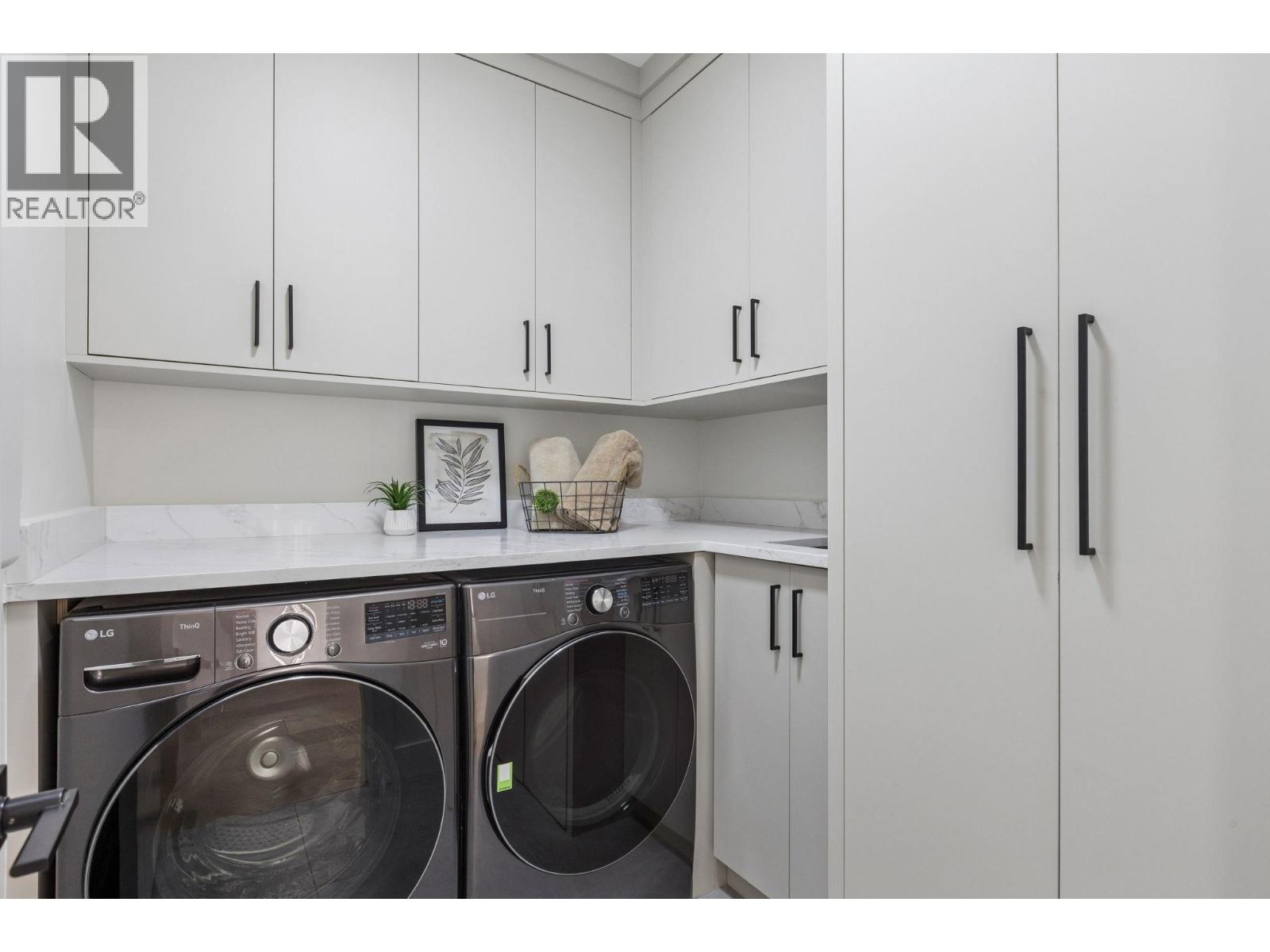 2 6512 Grant Street, Burnaby, British Columbia  V5B 2K8 - Photo 29 - R3117803