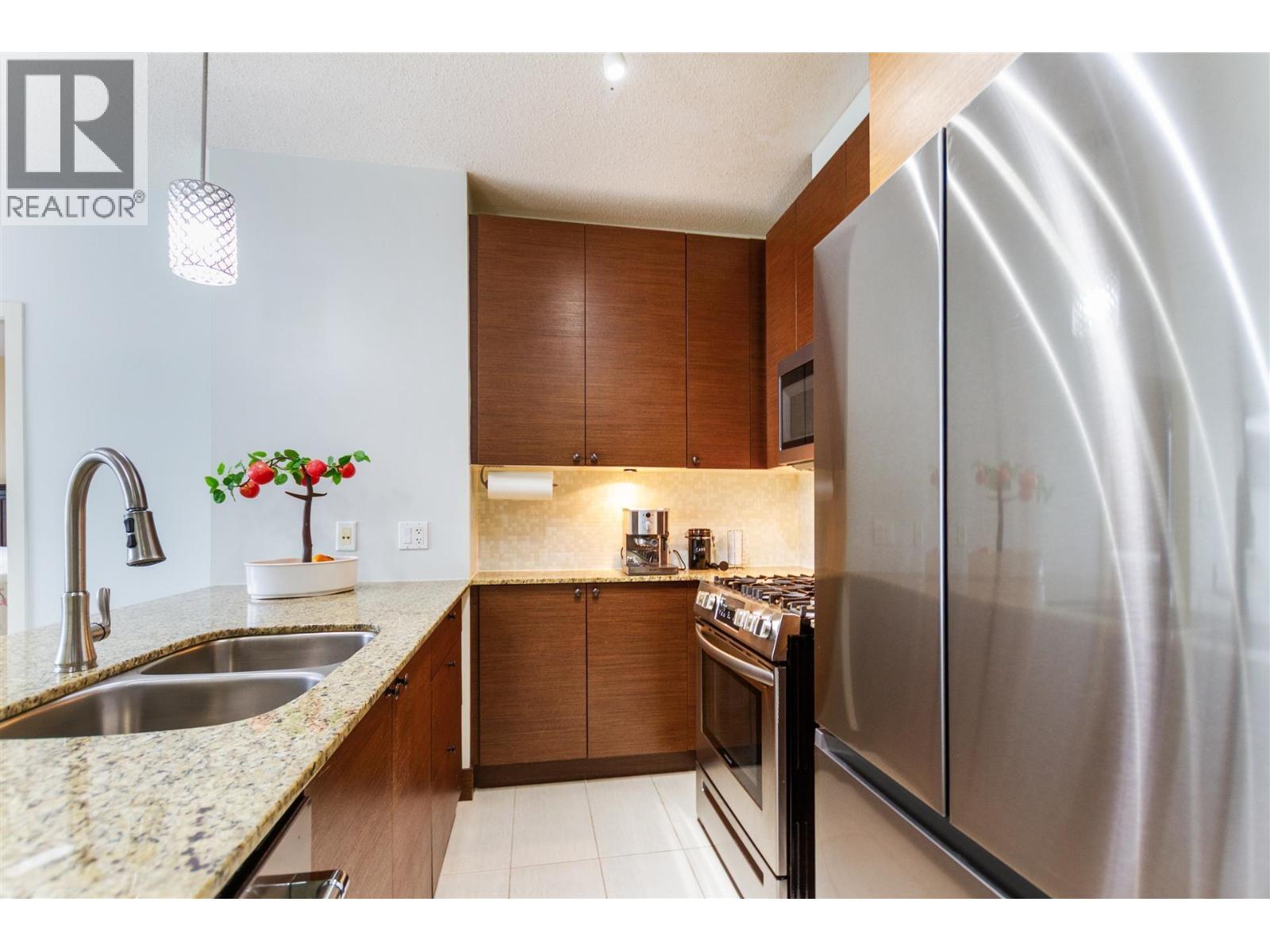 1703 400 Capilano Road, Port Moody, British Columbia  V3H 0E1 - Photo 8 - R3117876