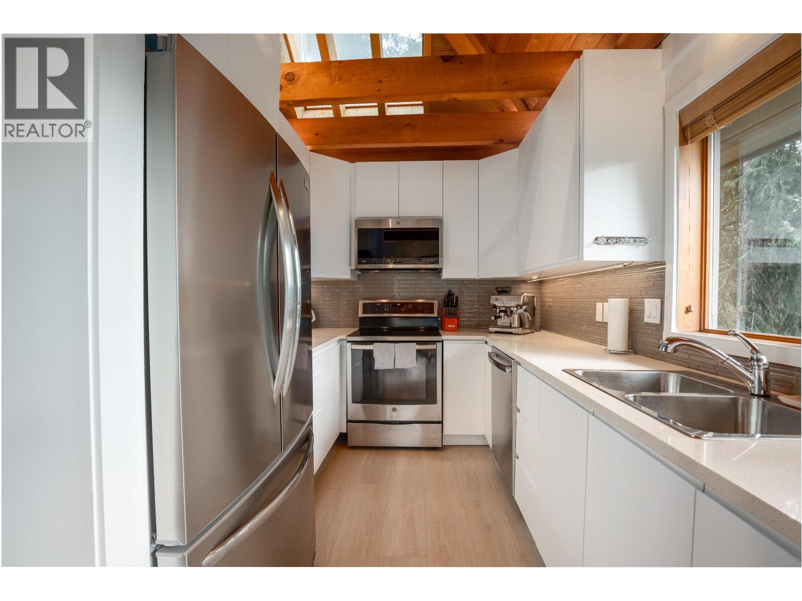 206 6117 Eagle Drive, Whistler, British Columbia  V0N 1B6 - Photo 8 - R3117906