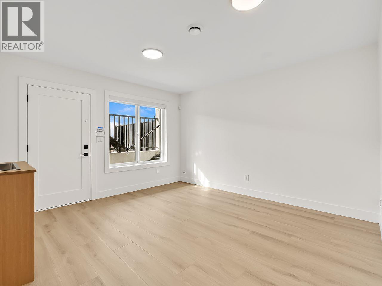 3 4432 Irmin Street, Burnaby, British Columbia  V5J 1X7 - Photo 39 - R3117935
