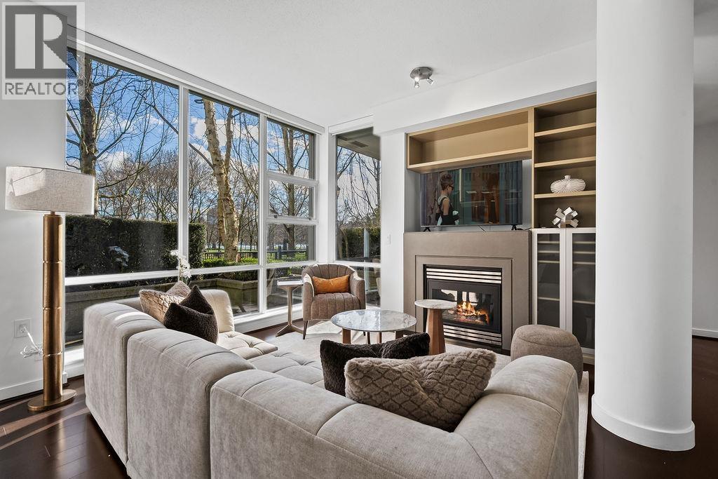 Th105 638 Beach Crescent, Vancouver, British Columbia  V6Z 3H4 - Photo 5 - R3117934