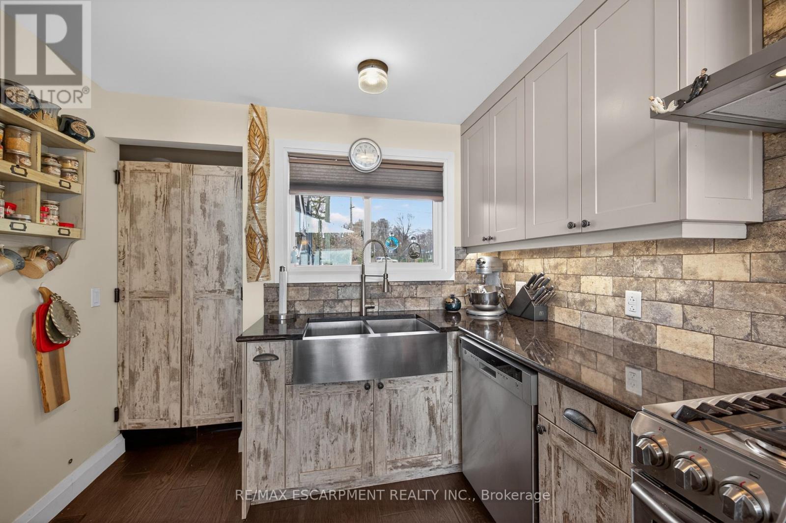 2023 Maple Boulevard, Norfolk, Ontario  N0A 1N2 - Photo 14 - X12899232