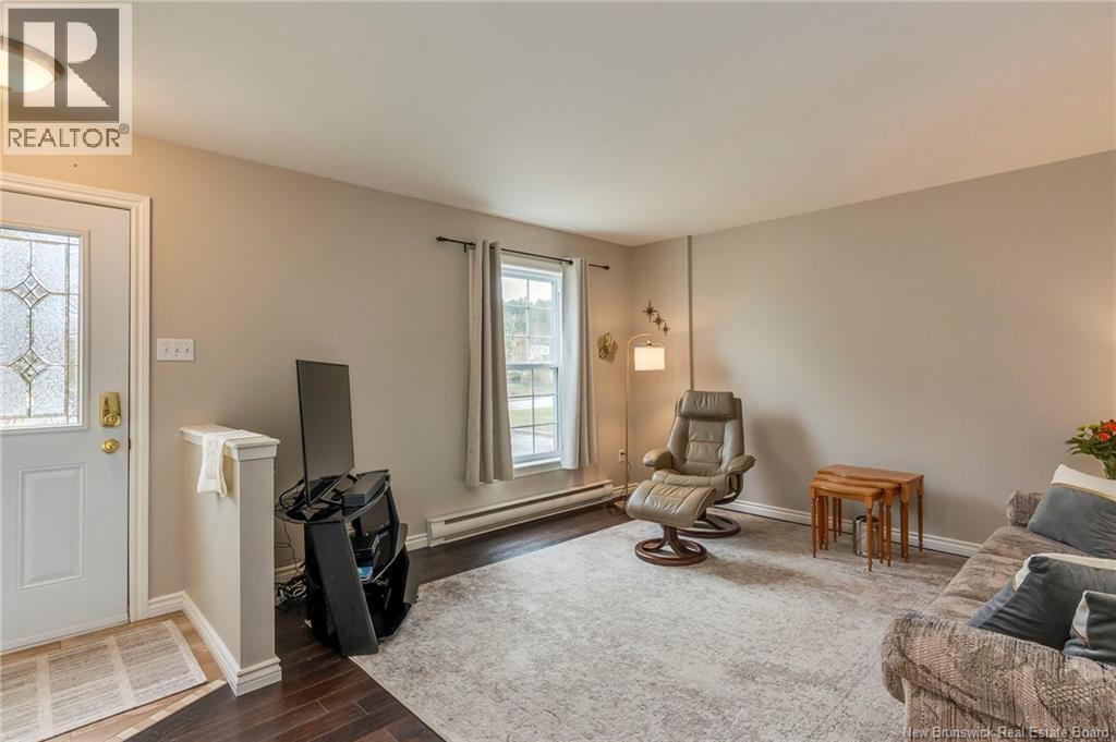 14 Honeysuckle Drive, Saint John, New Brunswick  E2M 5X4 - Photo 3 - NB138359