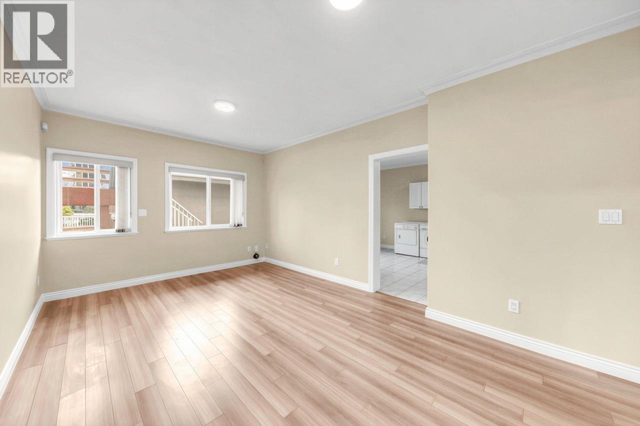6698 Union Street, Burnaby, British Columbia  V5B 1X1 - Photo 11 - R3117911
