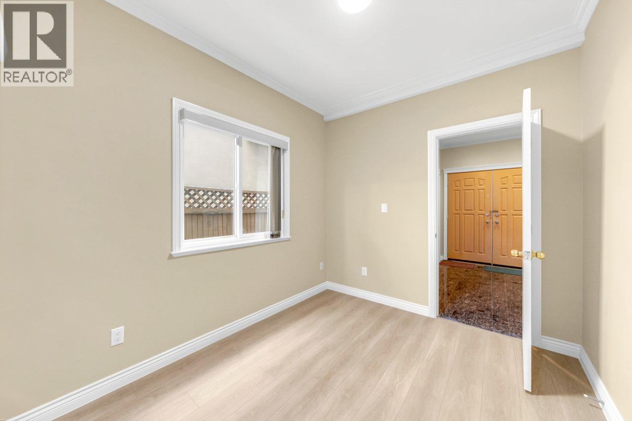 6698 Union Street, Burnaby, British Columbia  V5B 1X1 - Photo 5 - R3117911