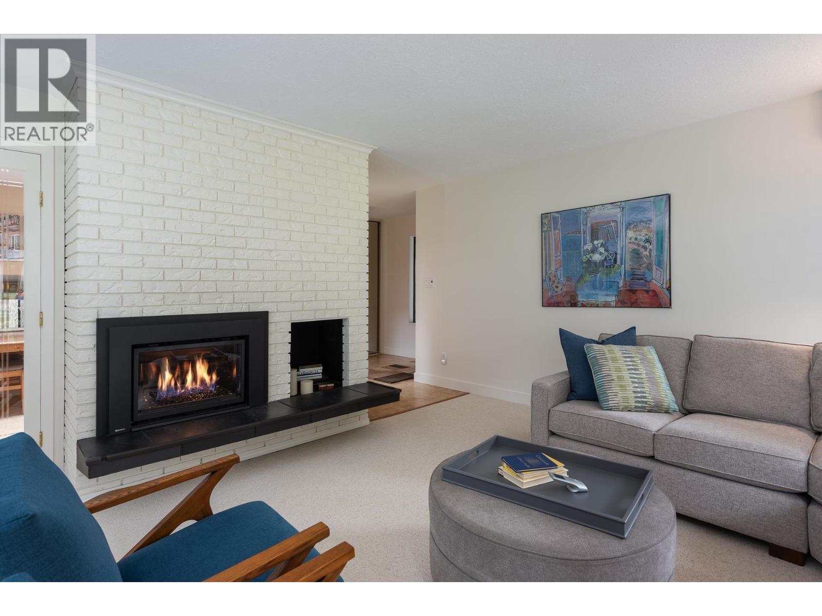 2376 King Albert Avenue, Coquitlam, British Columbia  V3J 7E4 - Photo 6 - R3117937