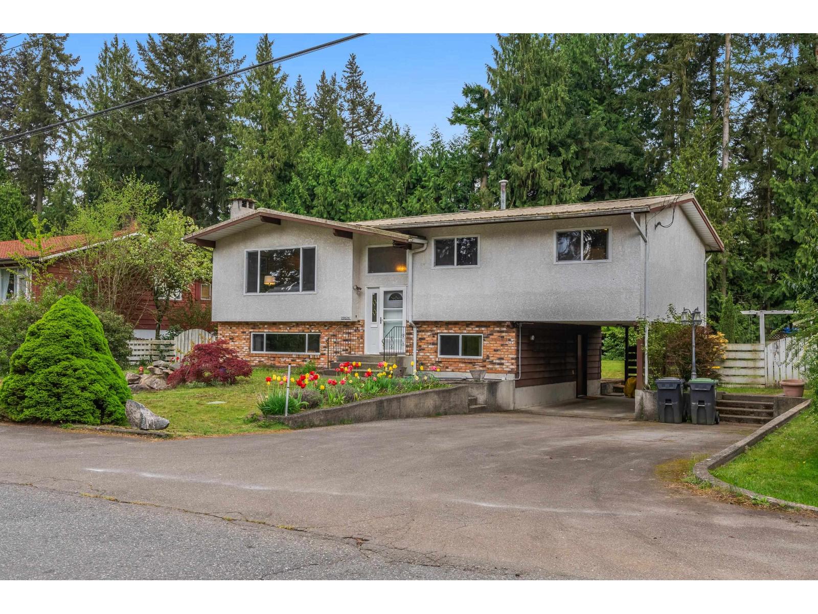 20128 43 Avenue, Langley, British Columbia  V3A 3B8 - Photo 2 - R3117692