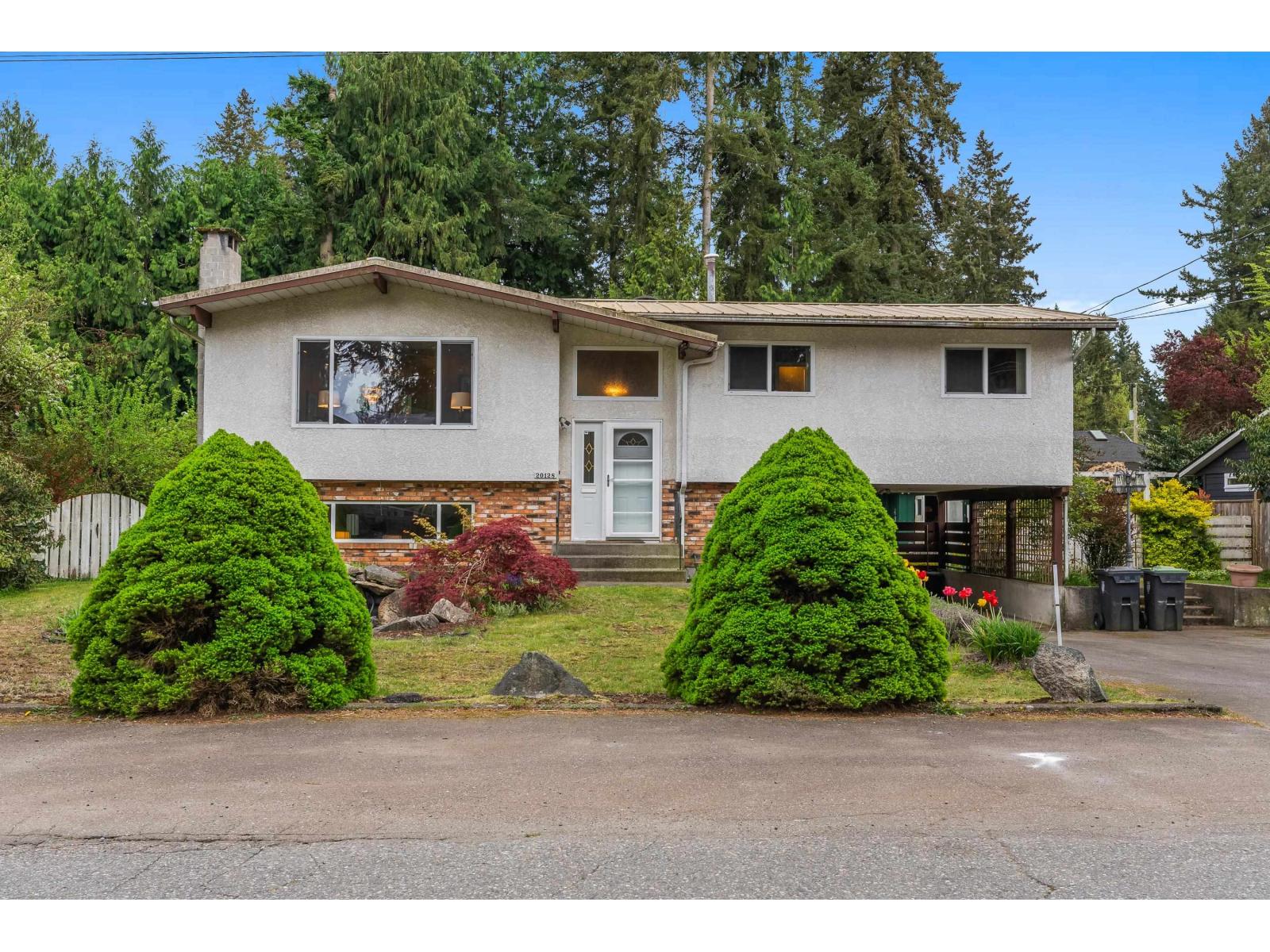 20128 43 Avenue, Langley, British Columbia  V3A 3B8 - Photo 1 - R3117692