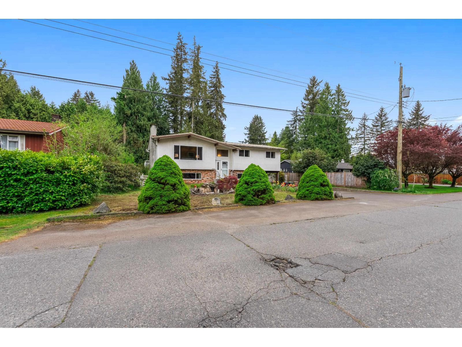 20128 43 Avenue, Langley, British Columbia  V3A 3B8 - Photo 3 - R3117692