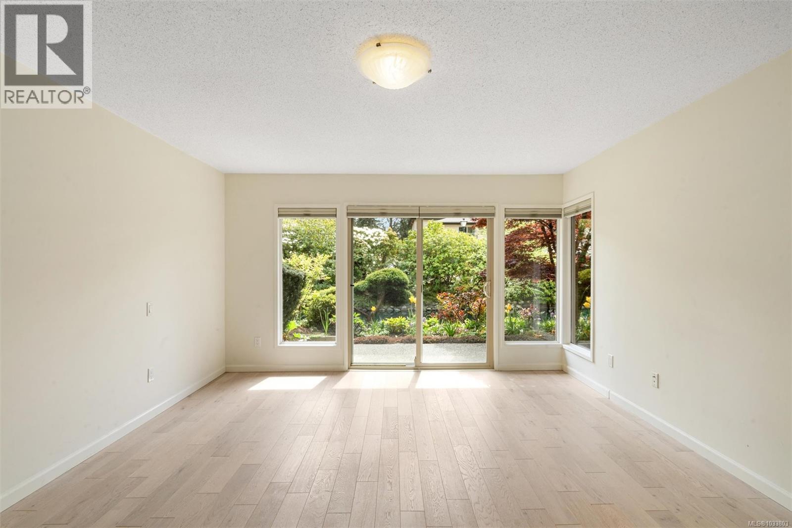118 2345 Cedar Hill Cross Rd, Oak Bay, British Columbia  V8P 5M8 - Photo 16 - 1033803