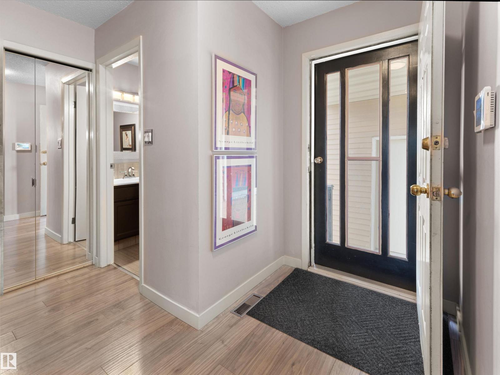12335 25 Av Nw, Edmonton, Alberta  T6J 4S7 - Photo 2 - E4484960
