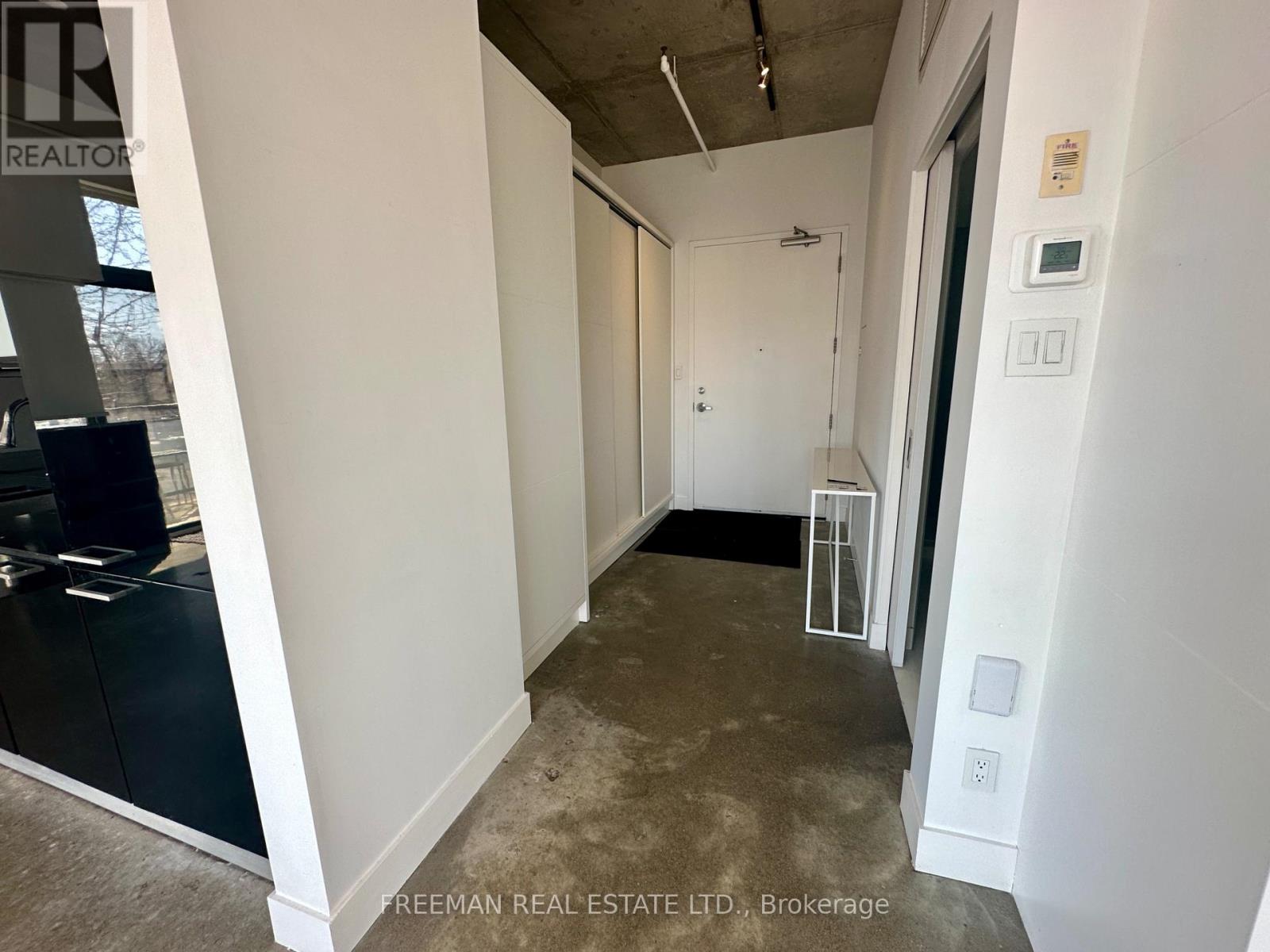 218 - 68 Broadview Avenue, Toronto, Ontario  M4M 2E6 - Photo 5 - E12964472