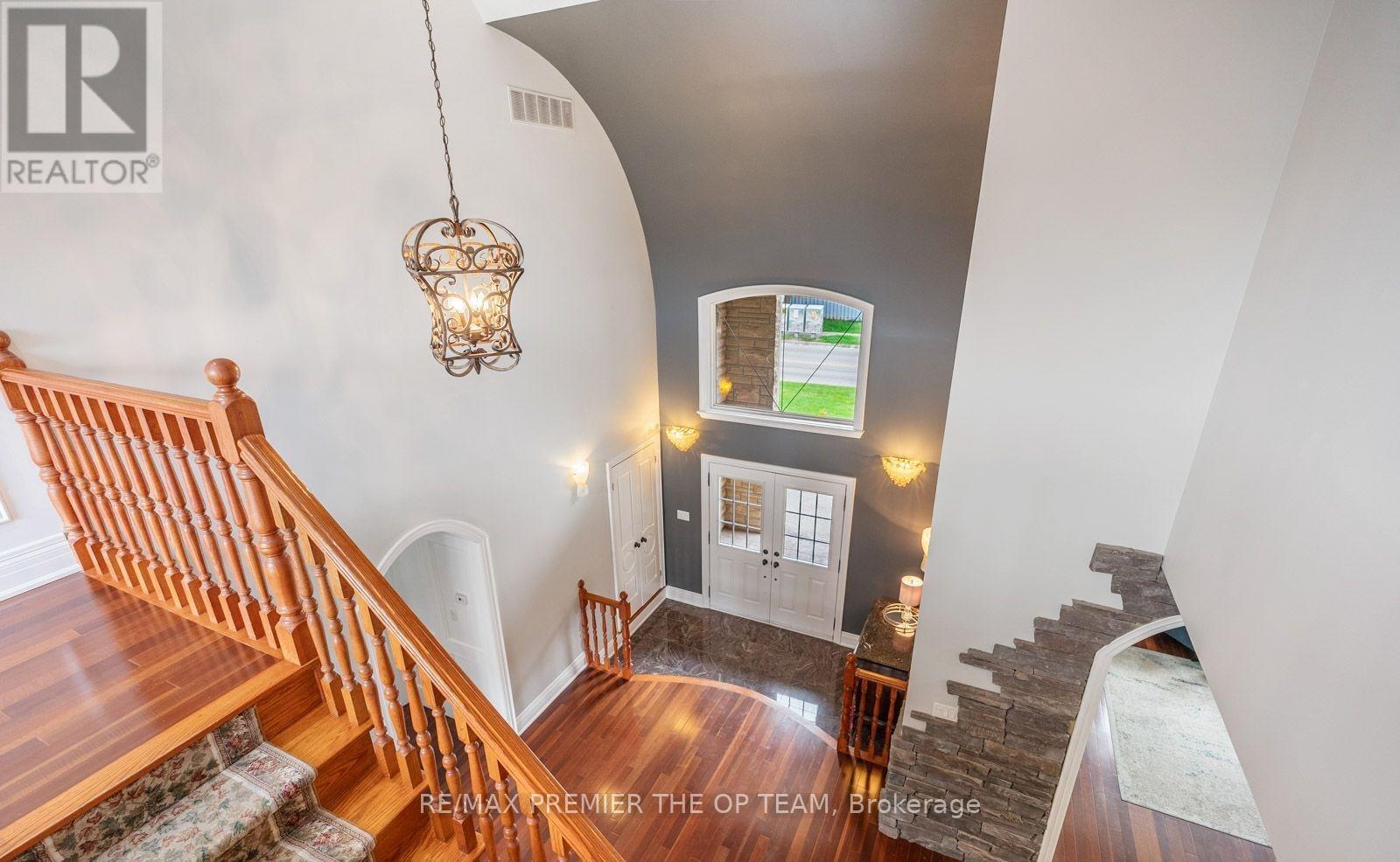 294 Sunset Beach Road, Richmond Hill, Ontario  L4E 3H2 - Photo 9 - N13063972