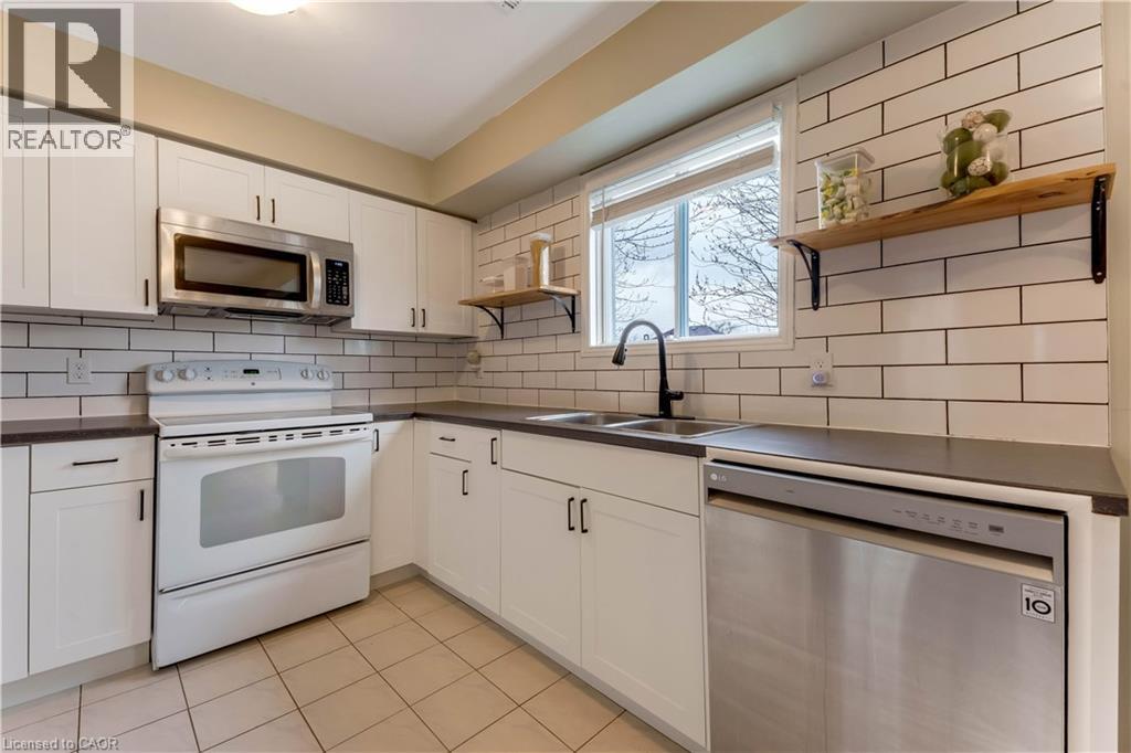 99 Canrobert Street, Woodstock, Ontario  N4S 8X5 - Photo 8 - 40825424