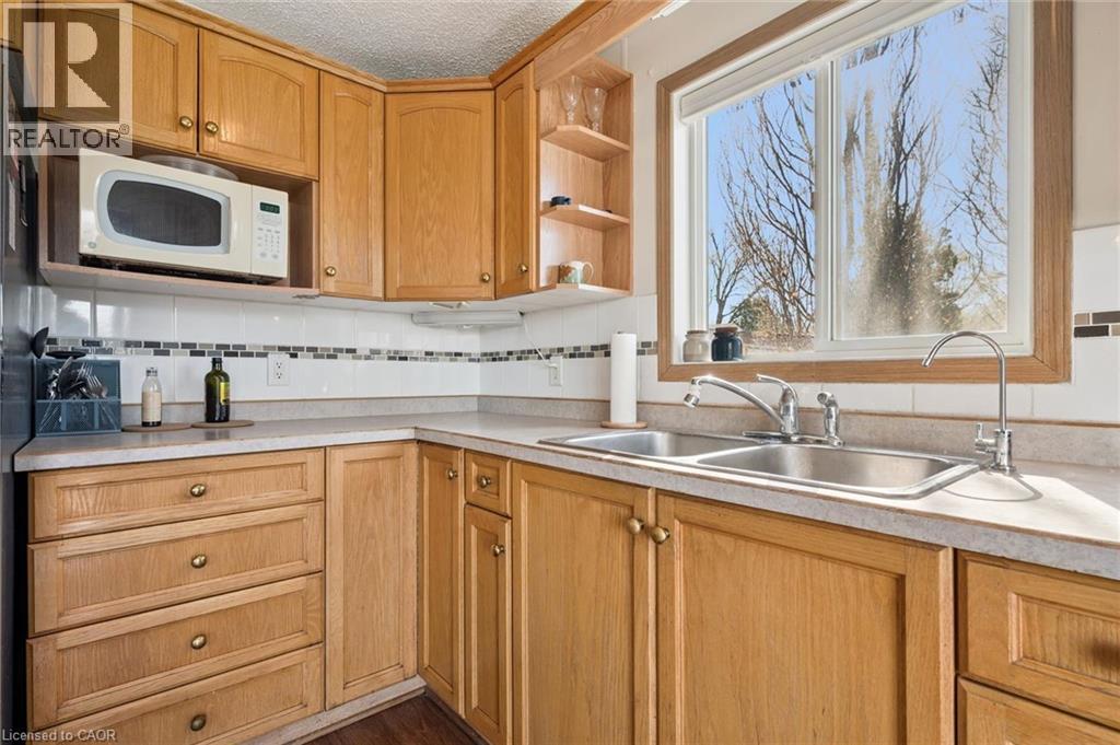 27 Trillium Beach Drive, Puslinch, Ontario  N0B 2J0 - Photo 12 - 40825543