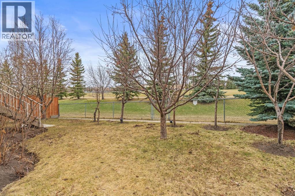 140 Simcoe Close Sw, Calgary, Alberta  T3H 4N3 - Photo 3 - A2305197