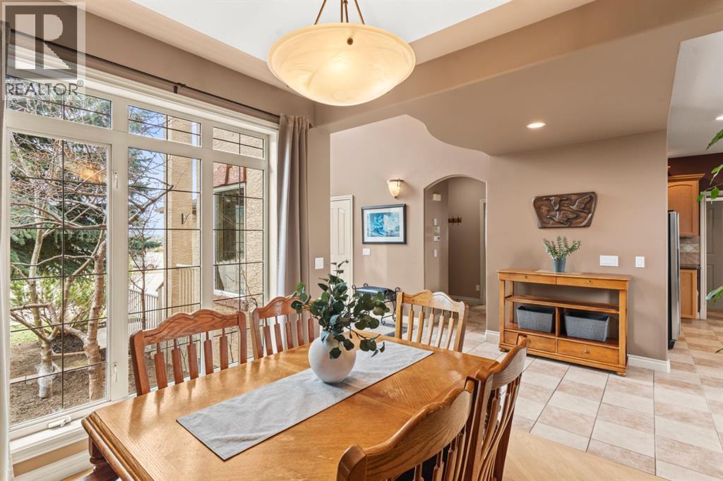 140 Simcoe Close Sw, Calgary, Alberta  T3H 4N3 - Photo 8 - A2305197