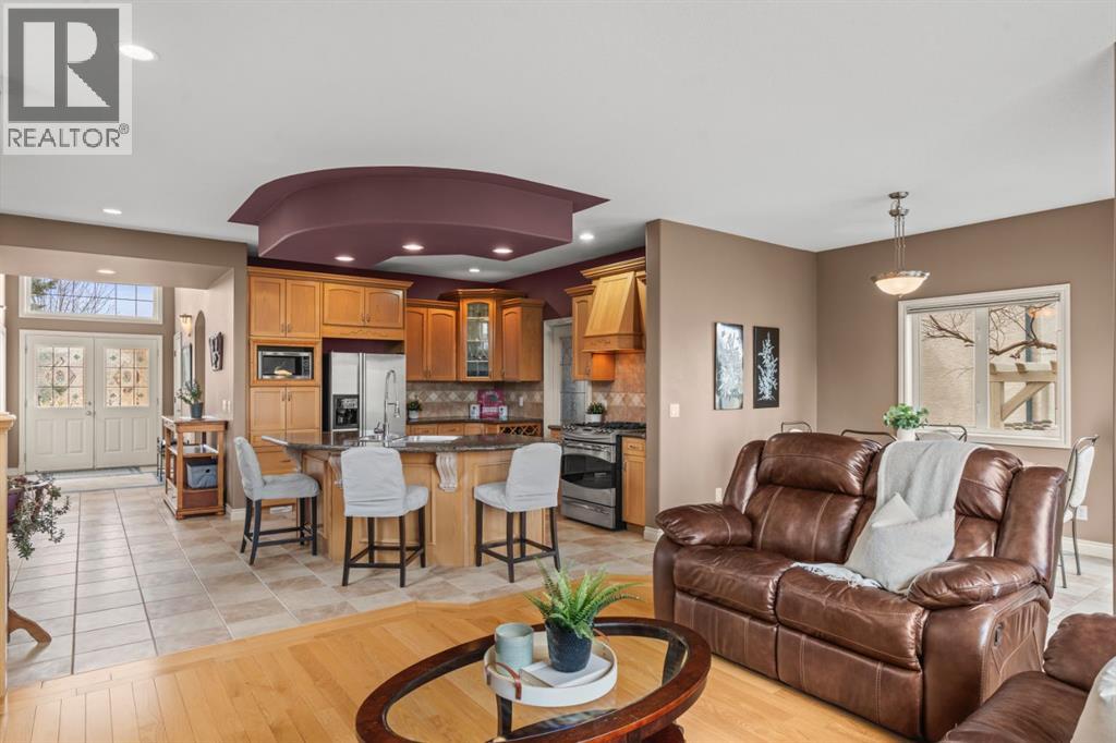 140 Simcoe Close Sw, Calgary, Alberta  T3H 4N3 - Photo 18 - A2305197