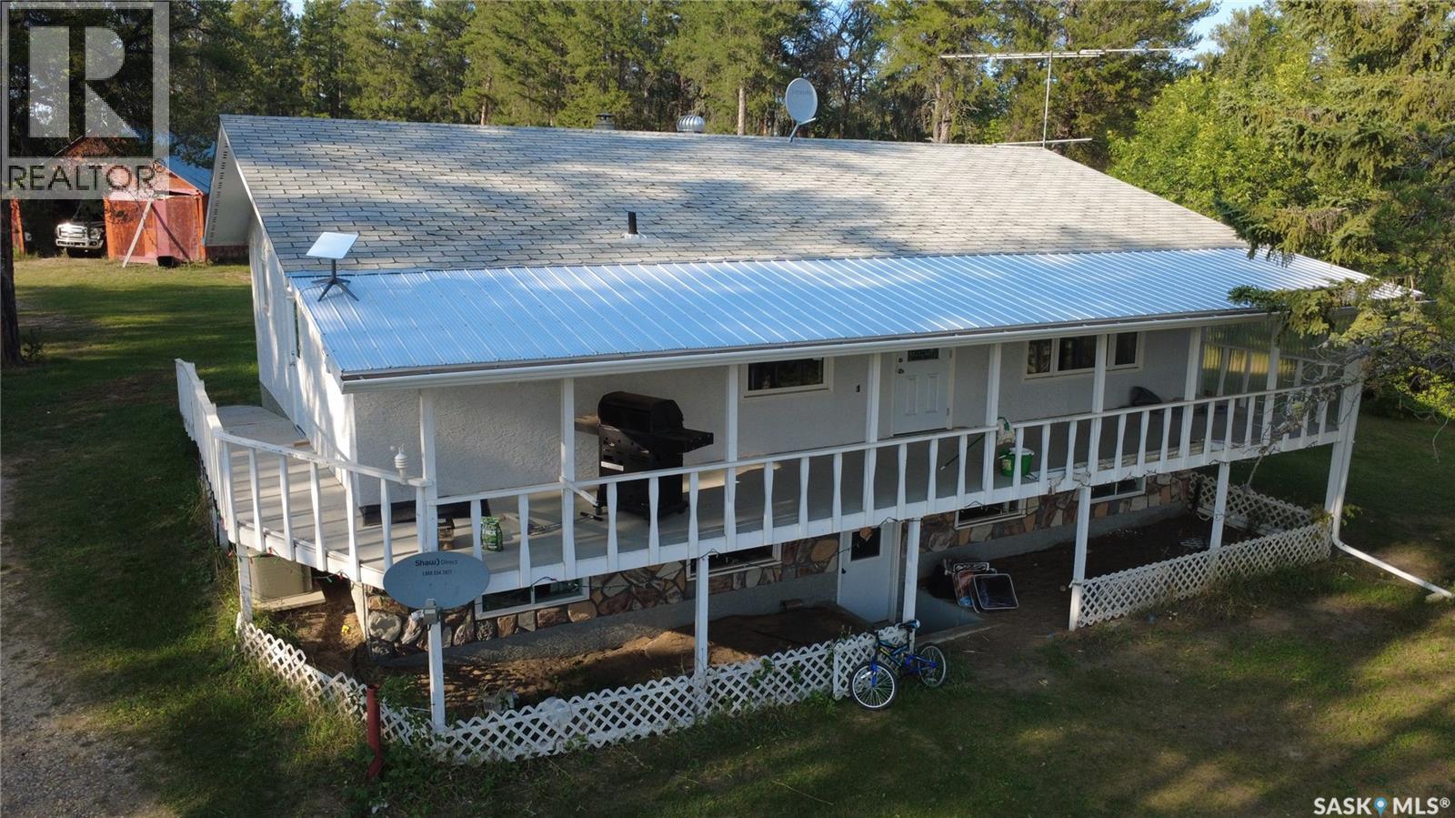 4107 Forest Drive, Buckland Rm No. 491, Saskatchewan  S6V 5R3 - Photo 2 - SK034487