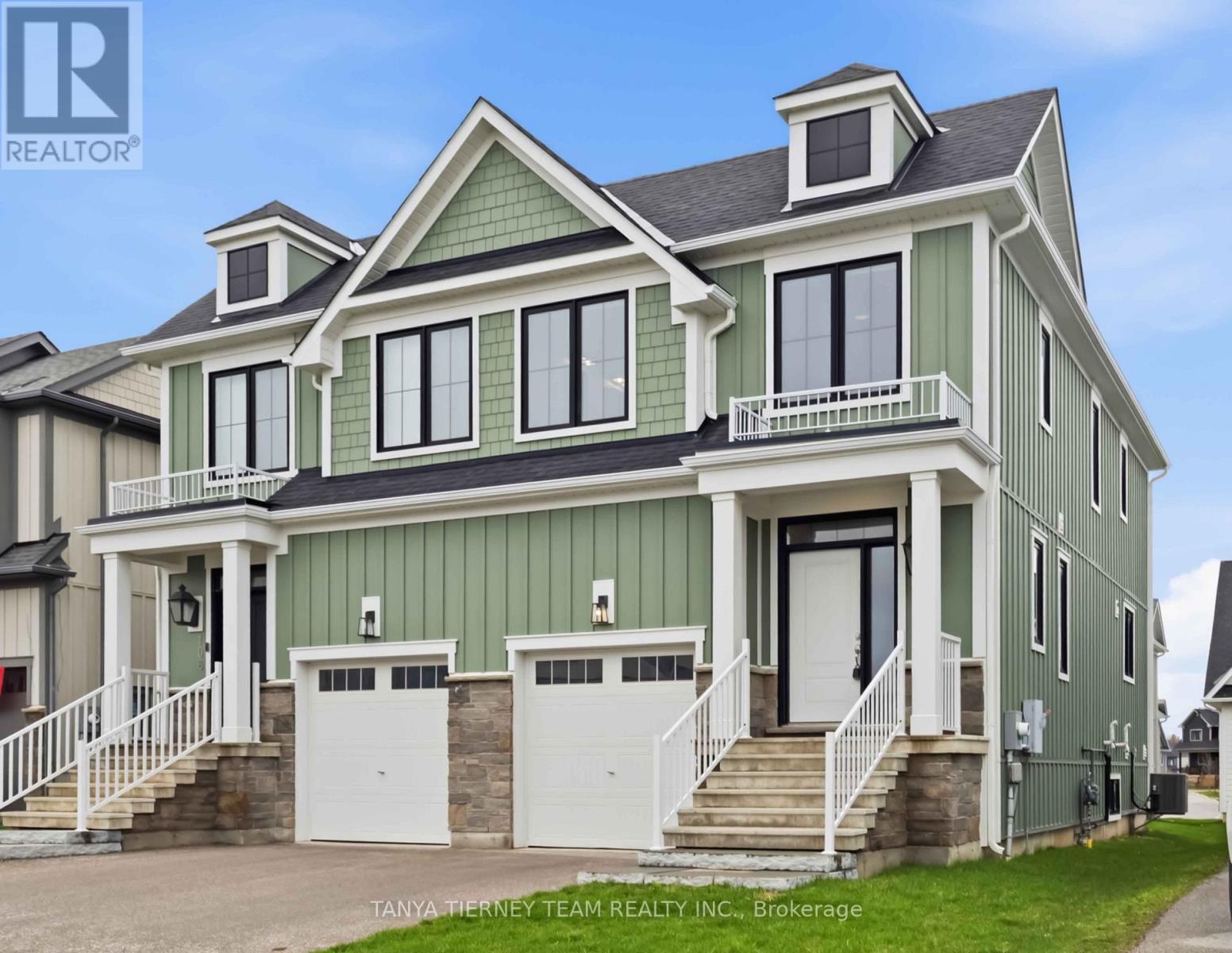 106 Sycamore Street, Blue Mountains, Ontario  L9Y 4E2 - Photo 2 - X13064878